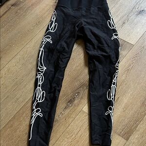 Ultracor Black and White Abstract